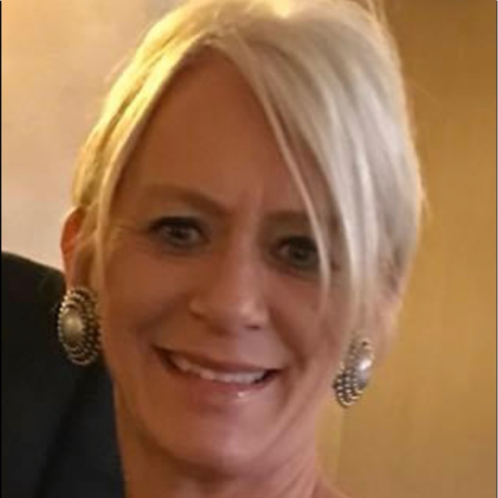 Meet your Posher, Valerie